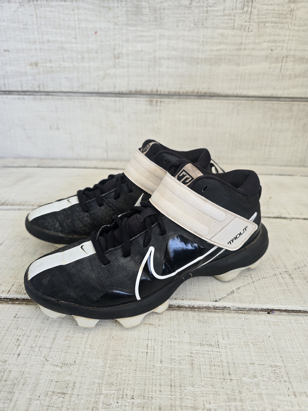 Nike Black and White Mid-Top Baseball Cleats with Strap